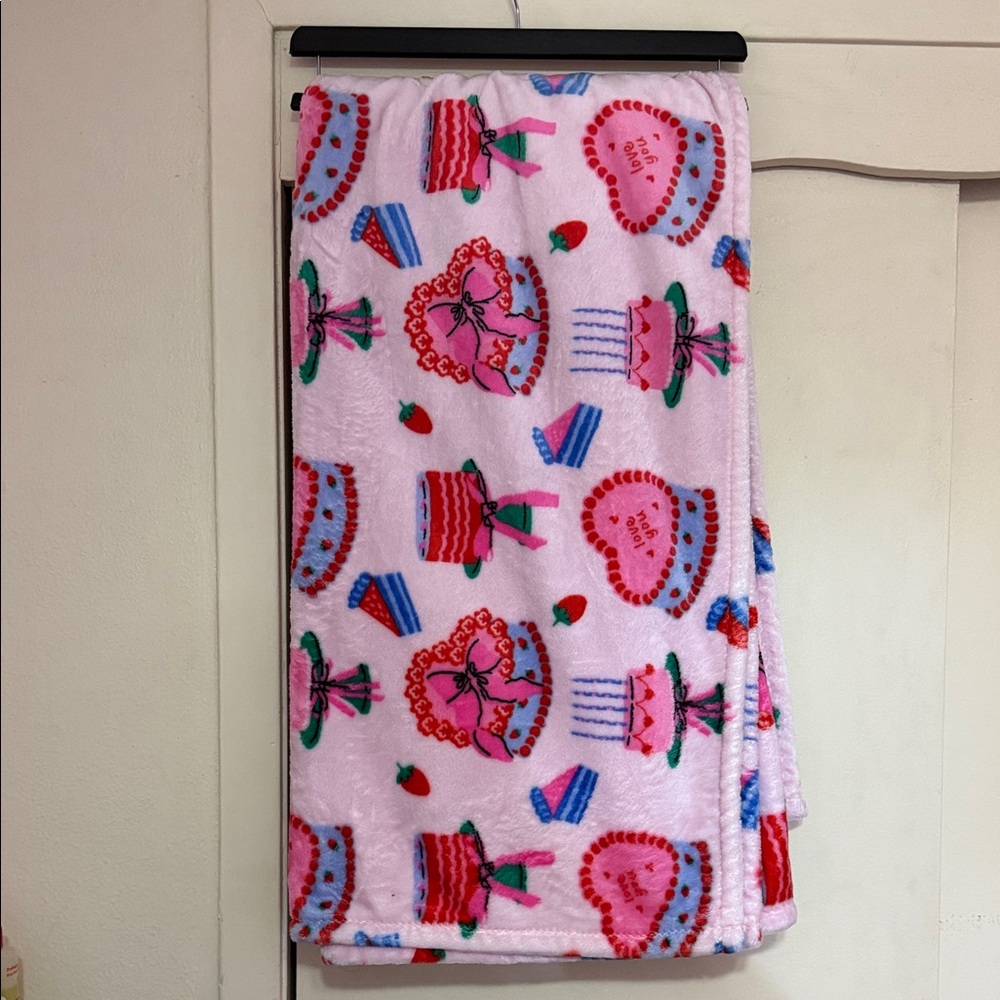 Envogue Pink Heart & Cake Plush Throw Blanket